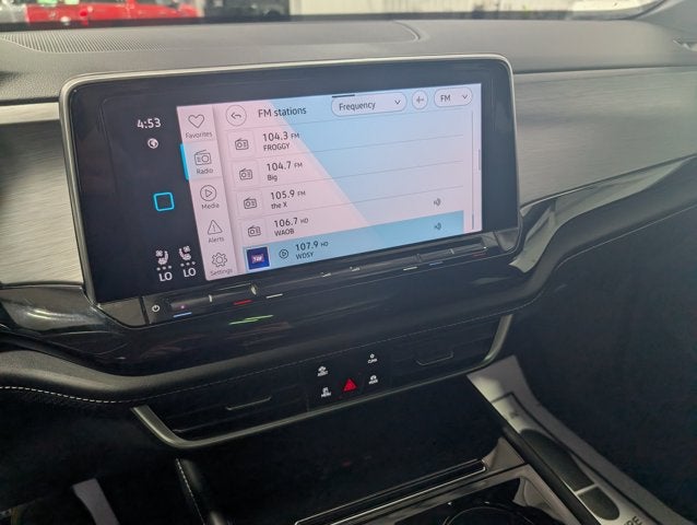 2026 Volkswagen Atlas Cross Sport 2.0T SE w/Technology