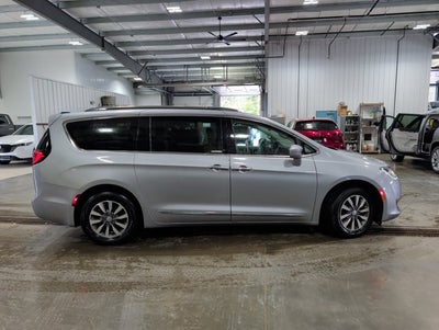 2020 Chrysler Pacifica Touring L Plus