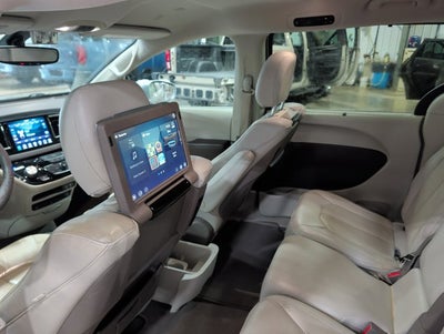 2020 Chrysler Pacifica Touring L Plus