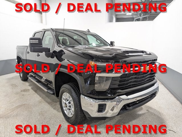 2024 Chevrolet Silverado 2500HD LT Standard Bed Chrome Steps 6.6L Gas V8