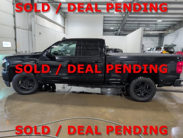 2019 Chevrolet Silverado 1500 LT Midnight Edition All Star Pkg 5.3L V8 Remote Start Z71 Off Road