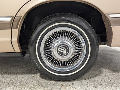 1993 Mercury Grand Marquis GS Clean Survivor Cloth Bench Woodgrain