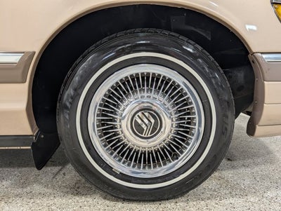 1993 Mercury Grand Marquis GS Clean Survivor Cloth Bench Woodgrain