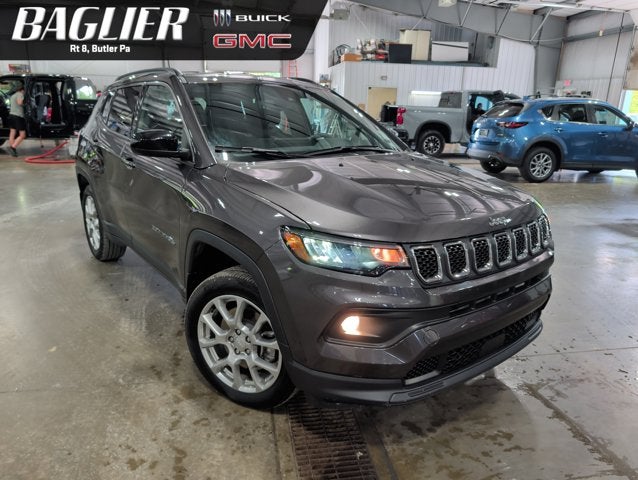 2024 Jeep Compass Latitude Lux Turbo 4WD Heated Leatherette Remote Start Safety Tech