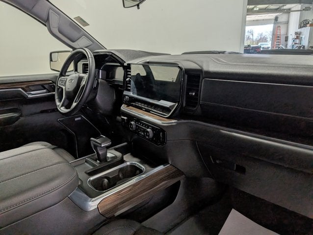 2024 Chevrolet Silverado 1500 LT Trail Boss Duramax Diesel Standard Box Bucket Seats 4WD