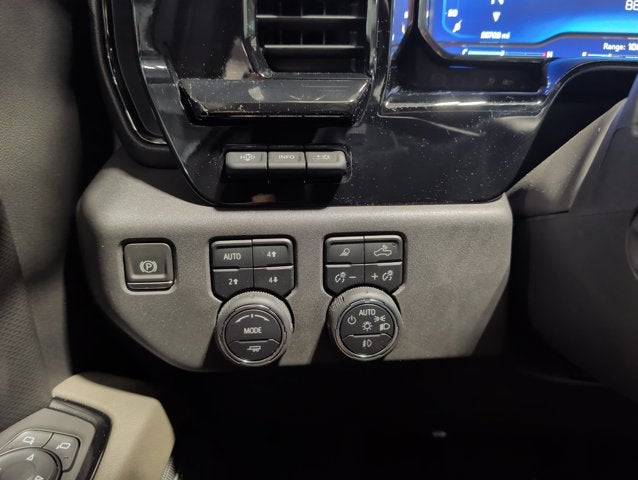 2023 Chevrolet Silverado 1500 ZR2 Crew Cab Short Bed 4WD Technology Package Black