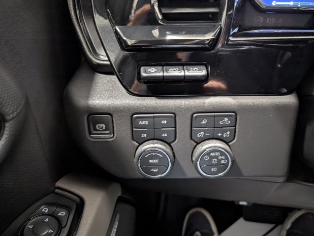 2023 Chevrolet Silverado 1500 ZR2 Crew Cab Short Bed 4WD Technology Package Black