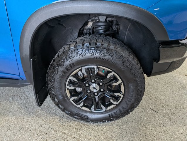 2023 Chevrolet Silverado 1500 ZR2 6.2L V8 Technology Package Glacier Blue Metallic