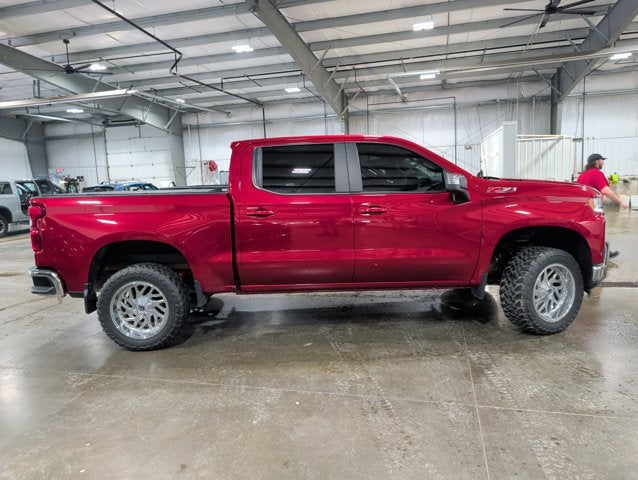 2021 Chevrolet Silverado 1500 LT Duramax Z71 Diesel Off Road Tonneau Cover Blackout Pkg