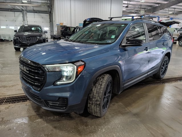 2024 GMC Terrain SLE Elevation Edition Skyscape Roof Heated Seats Remote Start AWD