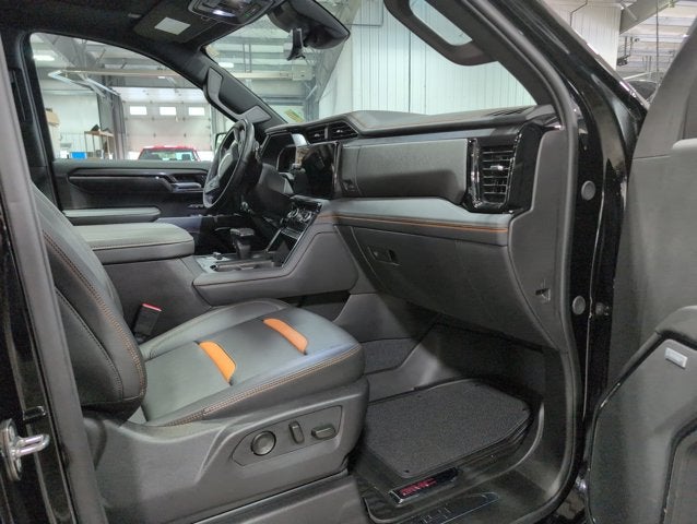 2024 GMC Sierra 1500 AT4 Premium Package Technology Package Sunroof 6.2L V8 Off Road