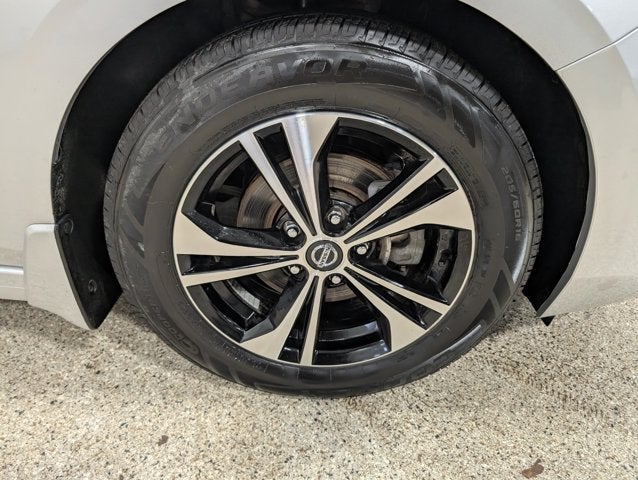 2022 Nissan Sentra SV Brilliant Silver FWD Premium Cloth Adaptive Cruise Blind Spot