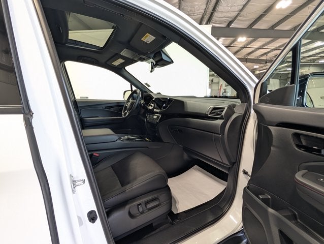 2024 Honda Passport Black Edition All Wheel Drive Moonroof Navigation
