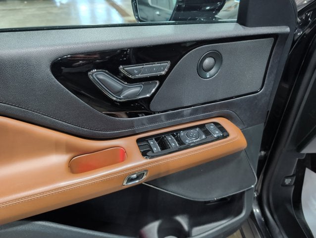 2022 Lincoln Aviator Reserve Twin Turbo V6 Panoramic Roof AWD Active Suspension Third Row