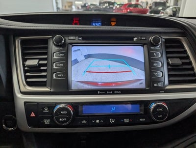2019 Toyota Highlander SE AWD 3rd Row Luxury Sunroof Heated Leather Cruiser