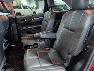 2019 Toyota Highlander SE AWD 3rd Row Luxury Sunroof Heated Leather Cruiser