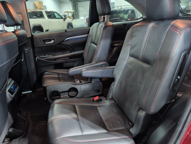 2019 Toyota Highlander SE AWD 3rd Row Luxury Sunroof Heated Leather Cruiser