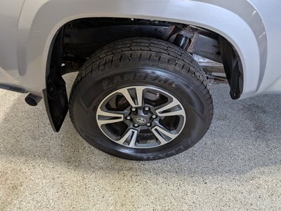 2016 Toyota Tacoma TRD Sport 3.5L V6 Standard Bed Cap