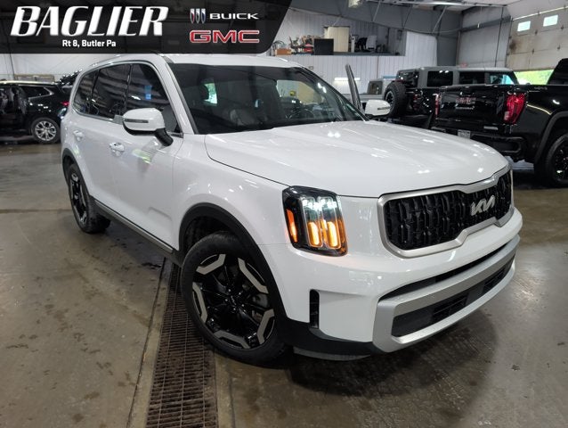 2024 Kia Telluride EX 3.8L V6 AWD EX Captains Chairs Package Glacial White Pearl