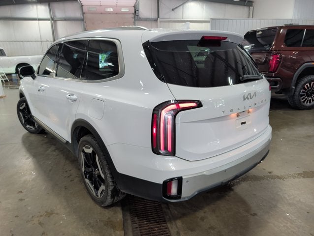 2024 Kia Telluride EX 3.8L V6 AWD EX Captains Chairs Package Glacial White Pearl