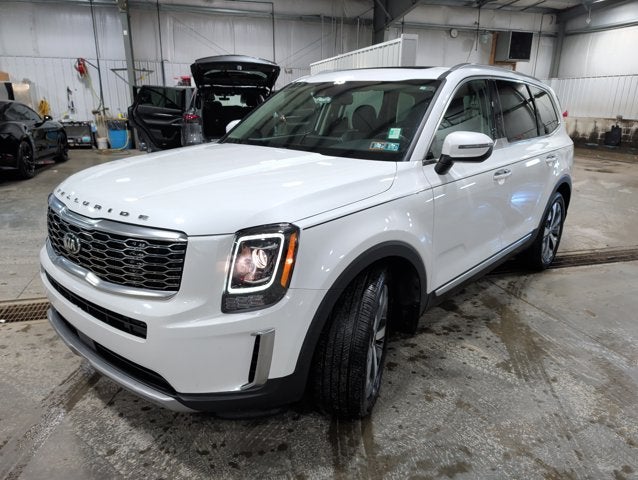 2020 Kia Telluride SAWD 8 Passenger Sunroof Heated Seats