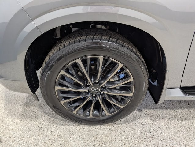 2026 INFINITI QX80 Autograph AWD with Premium Exterior & Cargo Packs Premium Two-Tone