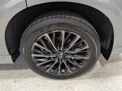 2026 INFINITI QX80 Autograph AWD with Premium Exterior & Cargo Packs Premium Two-Tone