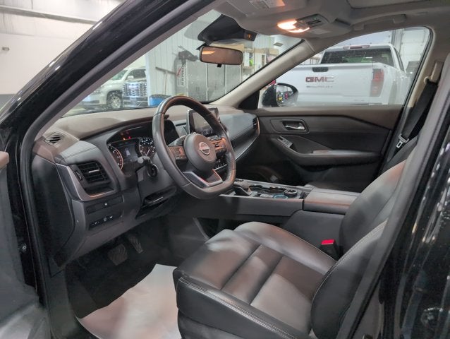 2023 Nissan Rogue SV 1.5L Turbo Midnight Edition SV Premium B Package Super Black
