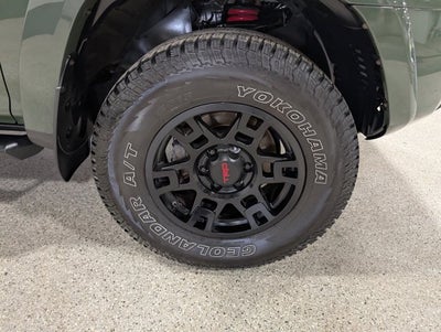 2020 Toyota 4Runner SR5 Adaptive Cruise 4WD Bucket Seats Tow Package