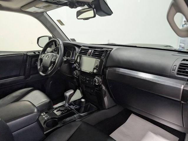 2020 Toyota 4Runner SR5 Adaptive Cruise 4WD Bucket Seats Tow Package