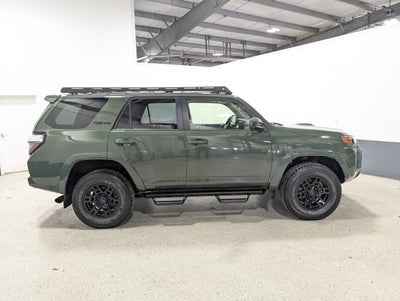 2020 Toyota 4Runner SR5 Adaptive Cruise 4WD Bucket Seats Tow Package