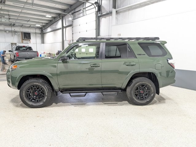 2020 Toyota 4Runner SR5 Adaptive Cruise 4WD Bucket Seats Tow Package