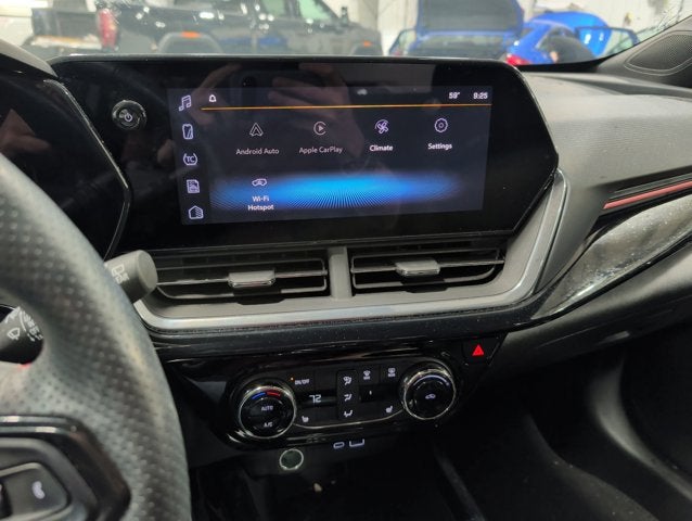 2024 Chevrolet Trax 2RS Preferred Pkg Driver Confidence Pkg 11in Screen Heated Seats Remote Start