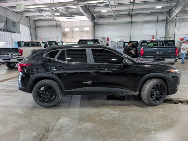 2024 Chevrolet Trax ACTIV FWD ECOTEC 1.2L Turbo Sunroof & Driver Confidence Packages Mosaic Black Metallic