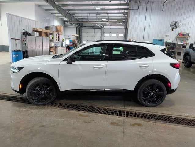 2023 Buick Envision Essence AWD 2.0L Turbo Technology & Sport Touring Packages Summit White