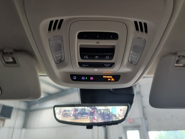 2023 Buick Envision Avenir AWD 2.0L Turbo 9-Speed Auto White Frost Tricoat