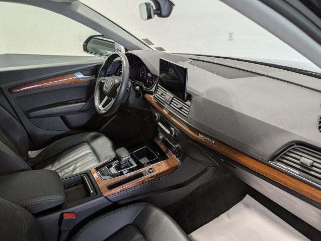2022 Audi Q5 S line Premium Plus