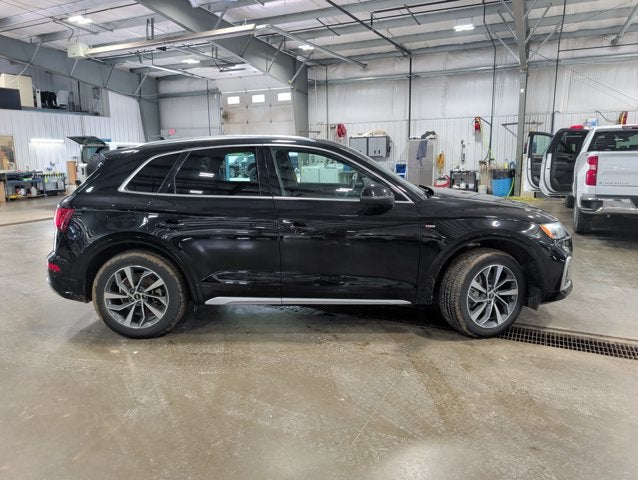 2022 Audi Q5 S line Premium Plus