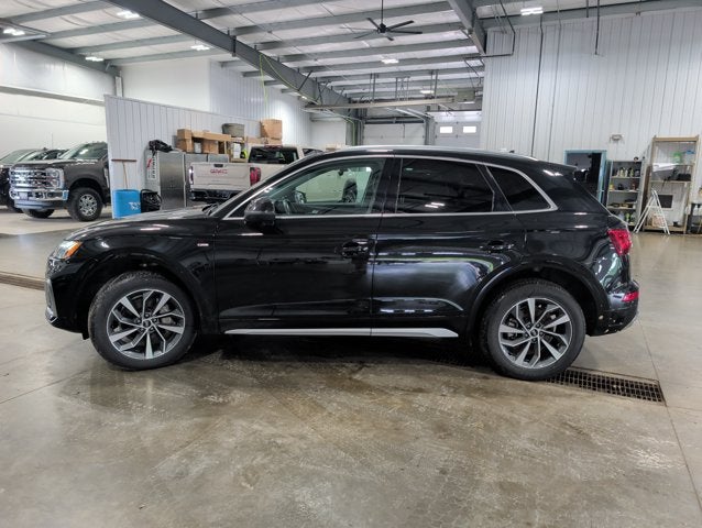 2022 Audi Q5 S line Premium Plus