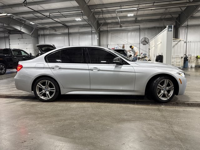 2018 BMW 3 Series 330i xDrive 2.0L Turbo Glacier Silver Metallic