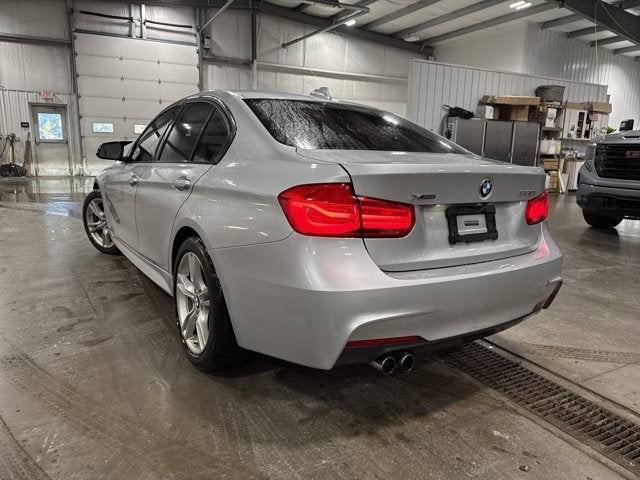 2018 BMW 3 Series 330i xDrive 2.0L Turbo Glacier Silver Metallic