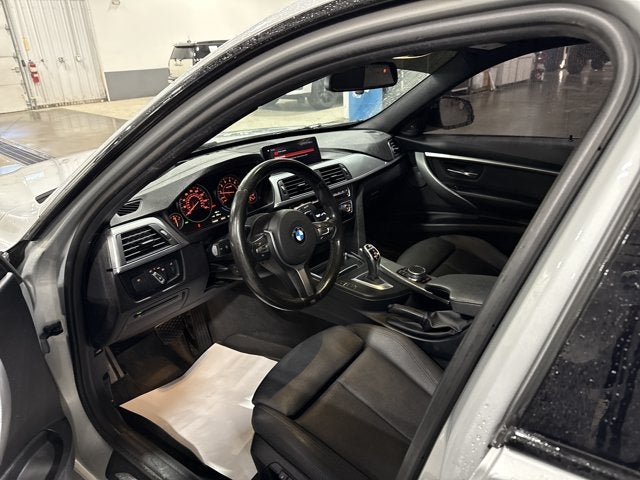 2018 BMW 3 Series 330i xDrive 2.0L Turbo Glacier Silver Metallic