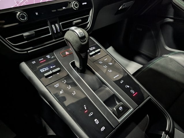 2024 Porsche Macan GTS AWD Twin-Turbo V6 GTS Sport Package Loaded