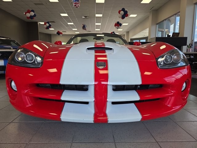 2004 Dodge Viper SRT10