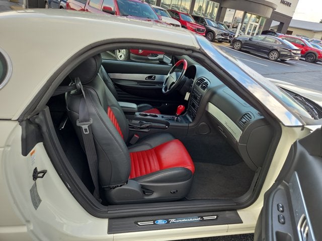 2002 Ford Thunderbird w/Hardtop Deluxe