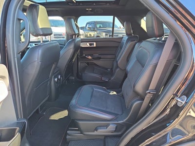 2024 Ford Explorer ST-Line