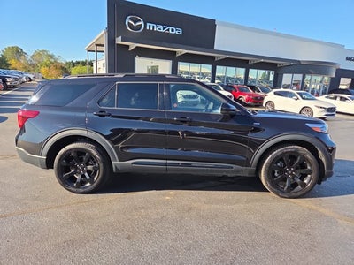 2024 Ford Explorer ST-Line