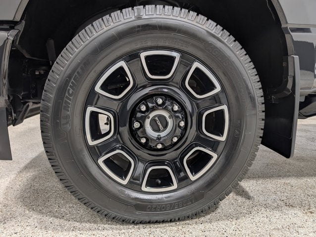 2025 Ford F-250 Super Duty Platinum