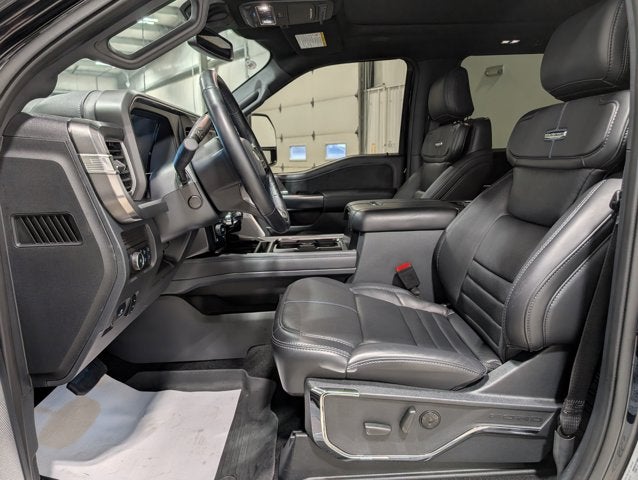 2025 Ford F-250 Super Duty Platinum