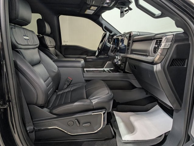 2025 Ford F-250 Super Duty Platinum